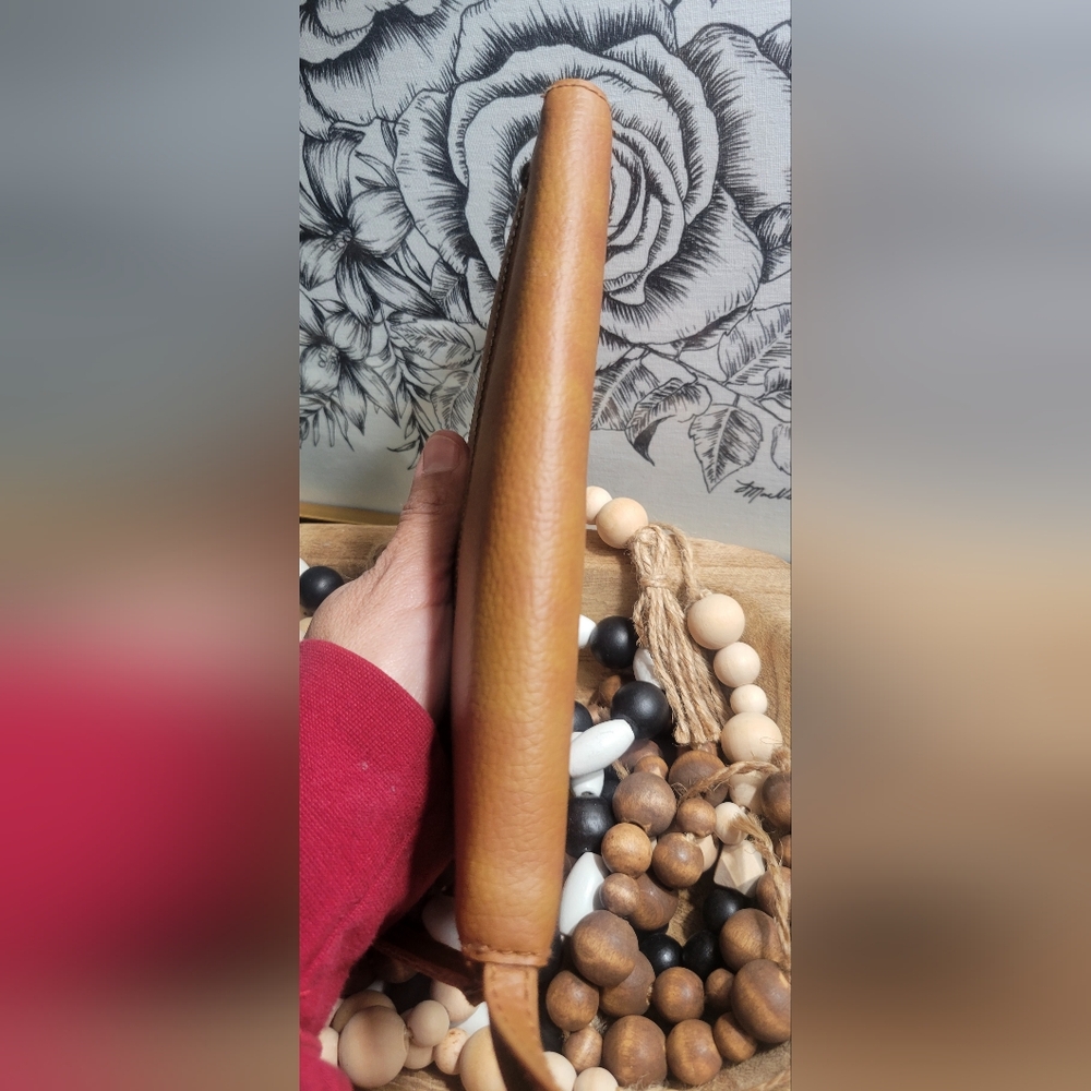 FREE PEOPLE Distressed Vegan  Wallet  Wristlet Brown NWOT - Picture 5 of 9